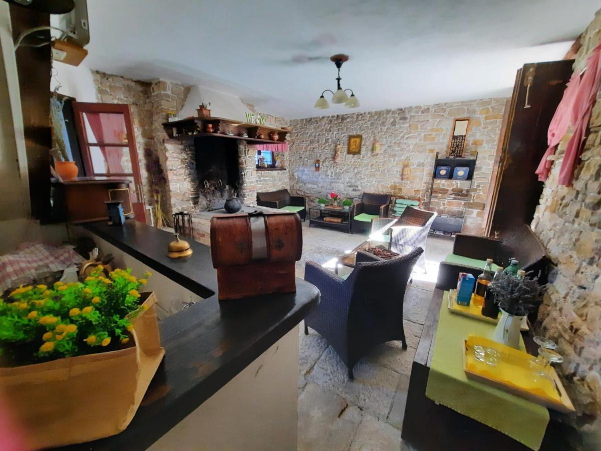 Bed & Breakfast Antico Мотовун Екстериор снимка