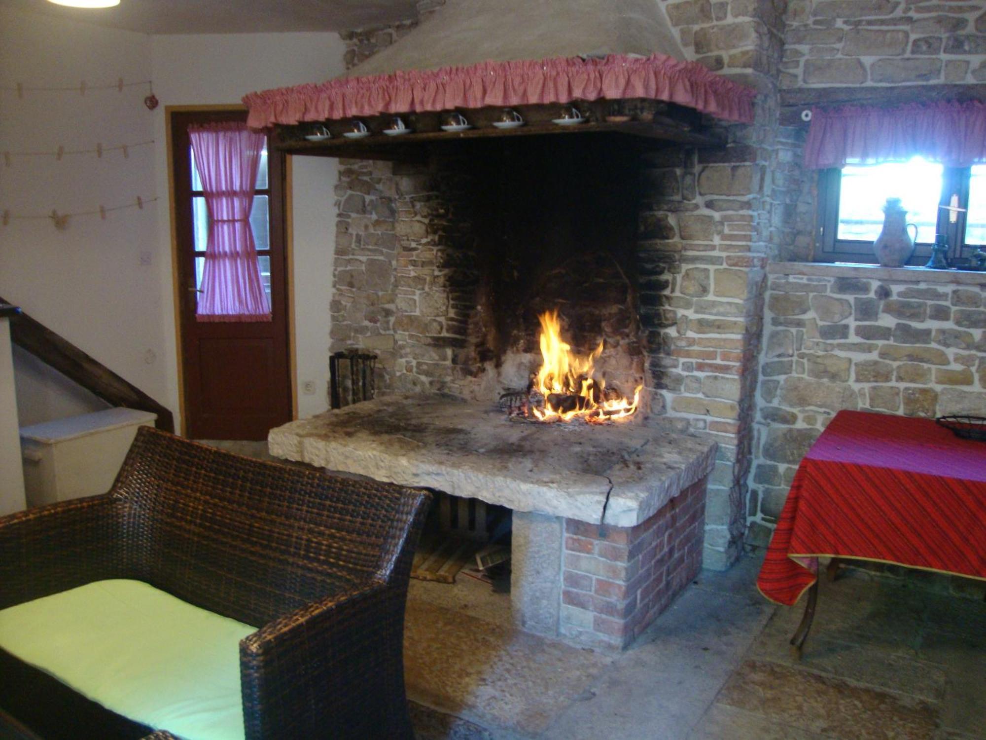 Bed & Breakfast Antico Мотовун Екстериор снимка