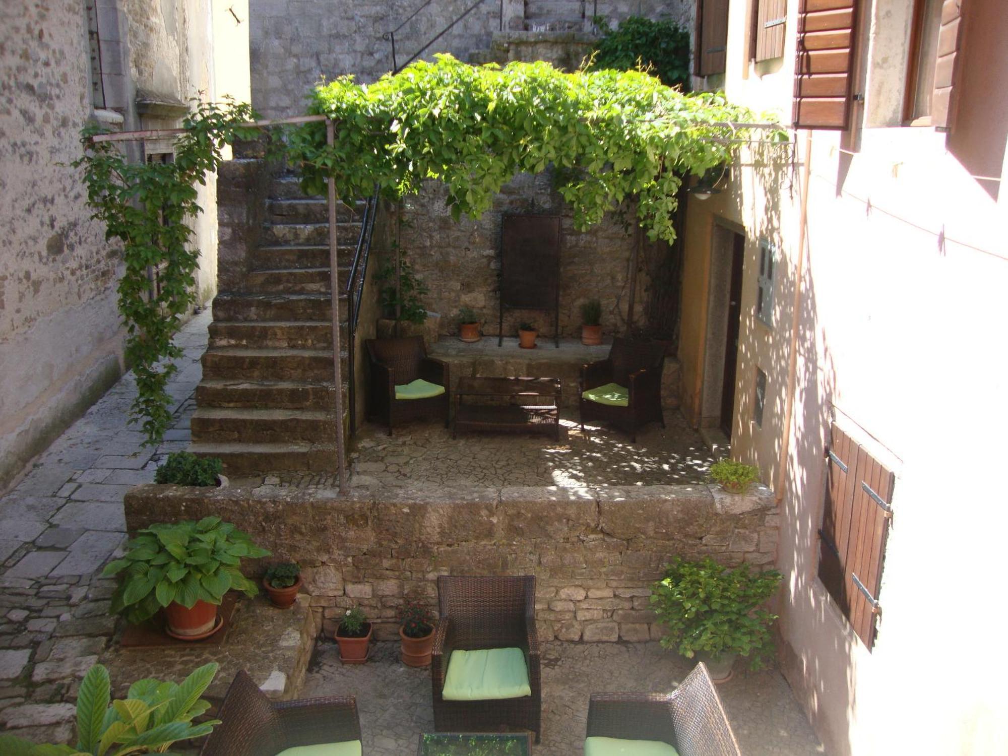 Bed & Breakfast Antico Мотовун Екстериор снимка